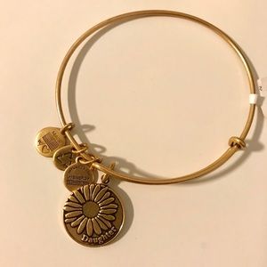 NWT Alex And Ani Daughter Flower Bracelet